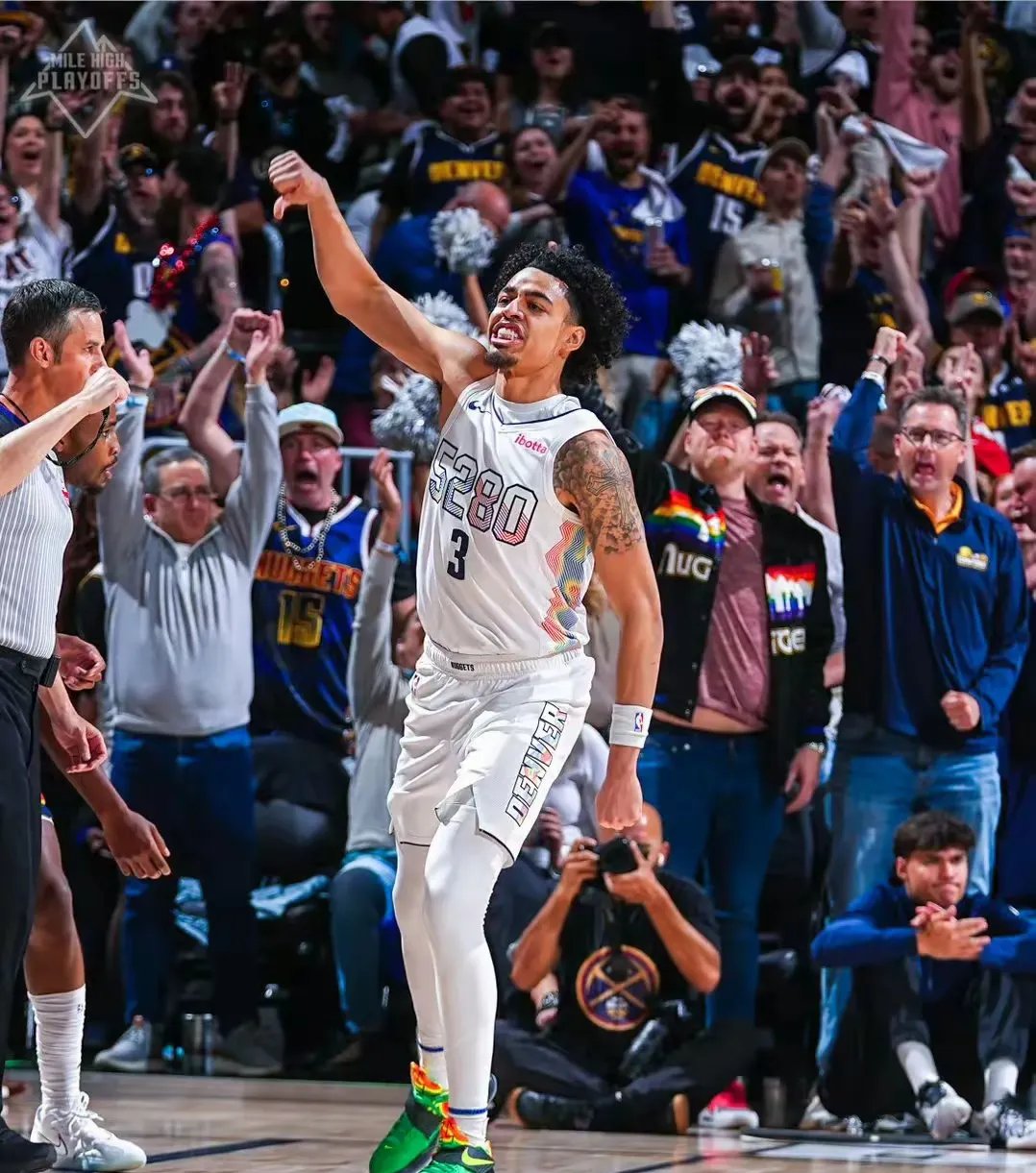 掘金碾压爵士,拉文一己之力扛起全队的简单介绍 掘金碾压爵士,拉文一己之力扛起全队的简单介绍