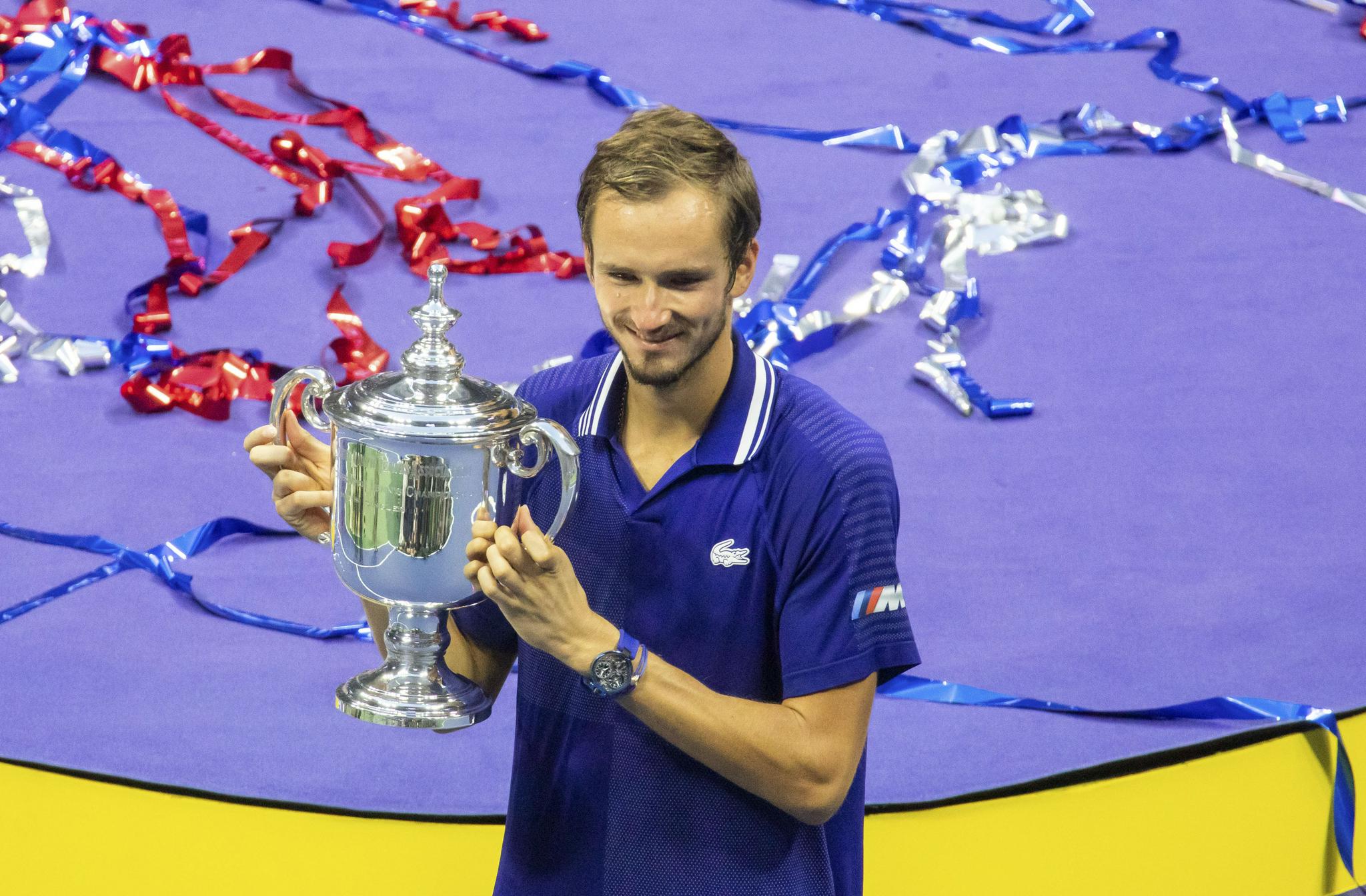 关于意大利网球队力克美国网球队,梅德韦杰夫送出助攻的信息 关于意大利网球队力克美国网球队,梅德韦杰夫送出助攻的信息