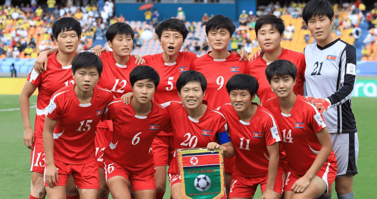 战场女足靠近目标，高昂信念豪取胜利的简单介绍