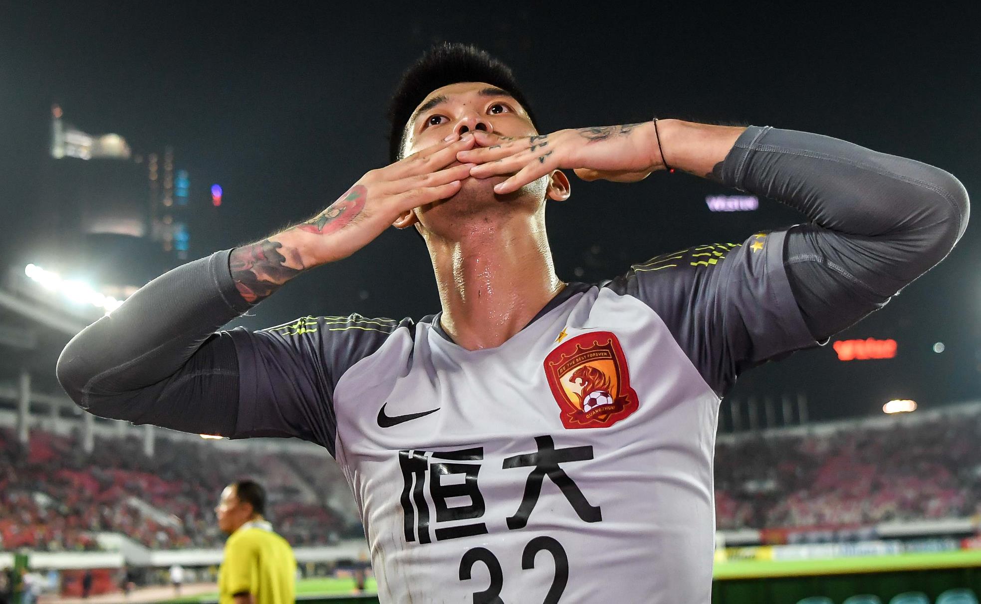 关于广州恒大惨遭深圳佳兆业逆转,失去胜利的信息 关于广州恒大惨遭深圳佳兆业逆转,失去胜利的信息