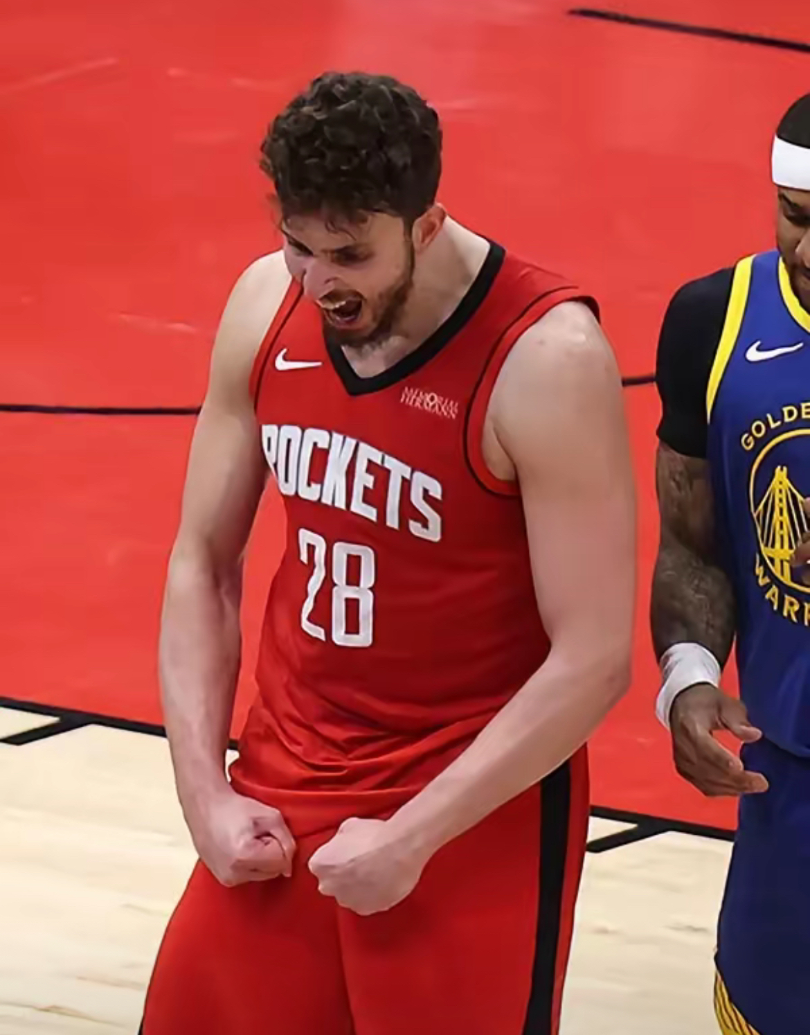 包含火箭队夺冠前景堪忧，面临多项挑战的词条