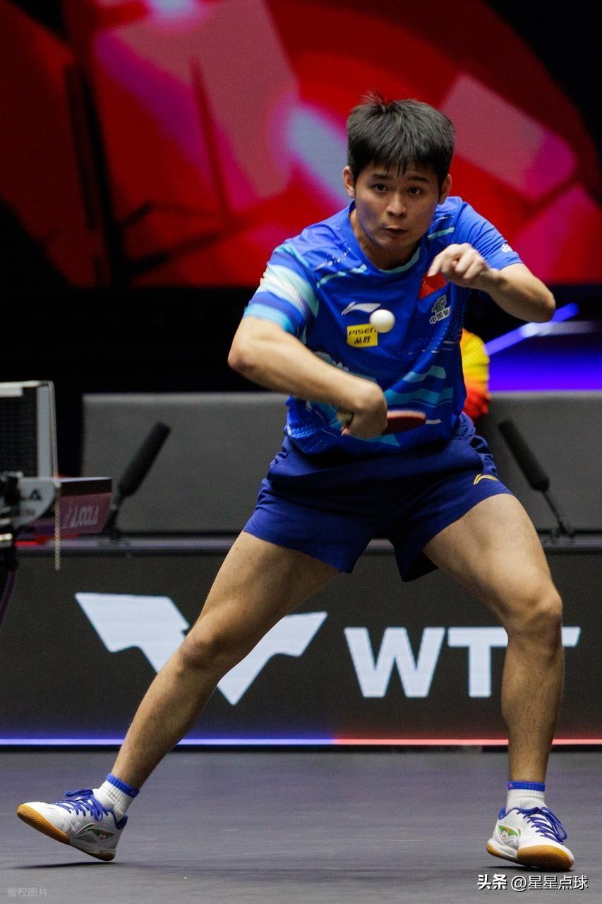 球队战术灵活：在比赛中灵活调整战术获得胜利