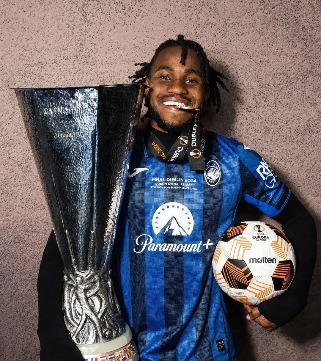 开云体育在线-包含瓦朗蒂球员表现出众，带领球队击败对手的词条