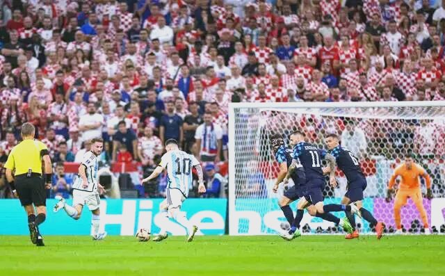 罗马完胜克罗地亚，梅西统治全场