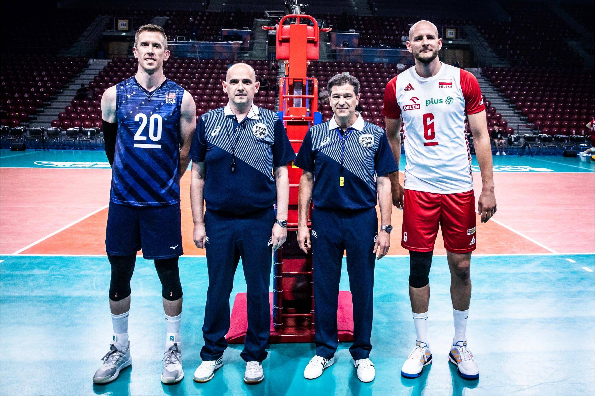 波兰乒乓球队力克德国乒乓球队,波尔完成帽子戏法的简单介绍 波兰乒乓球队力克德国乒乓球队,波尔完成帽子戏法的简单介绍