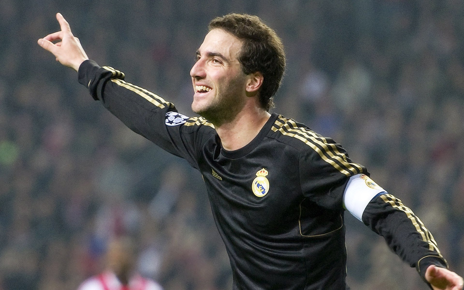 国王掀翻爵士,哈利伯顿如何从新星蜕变为关键先生