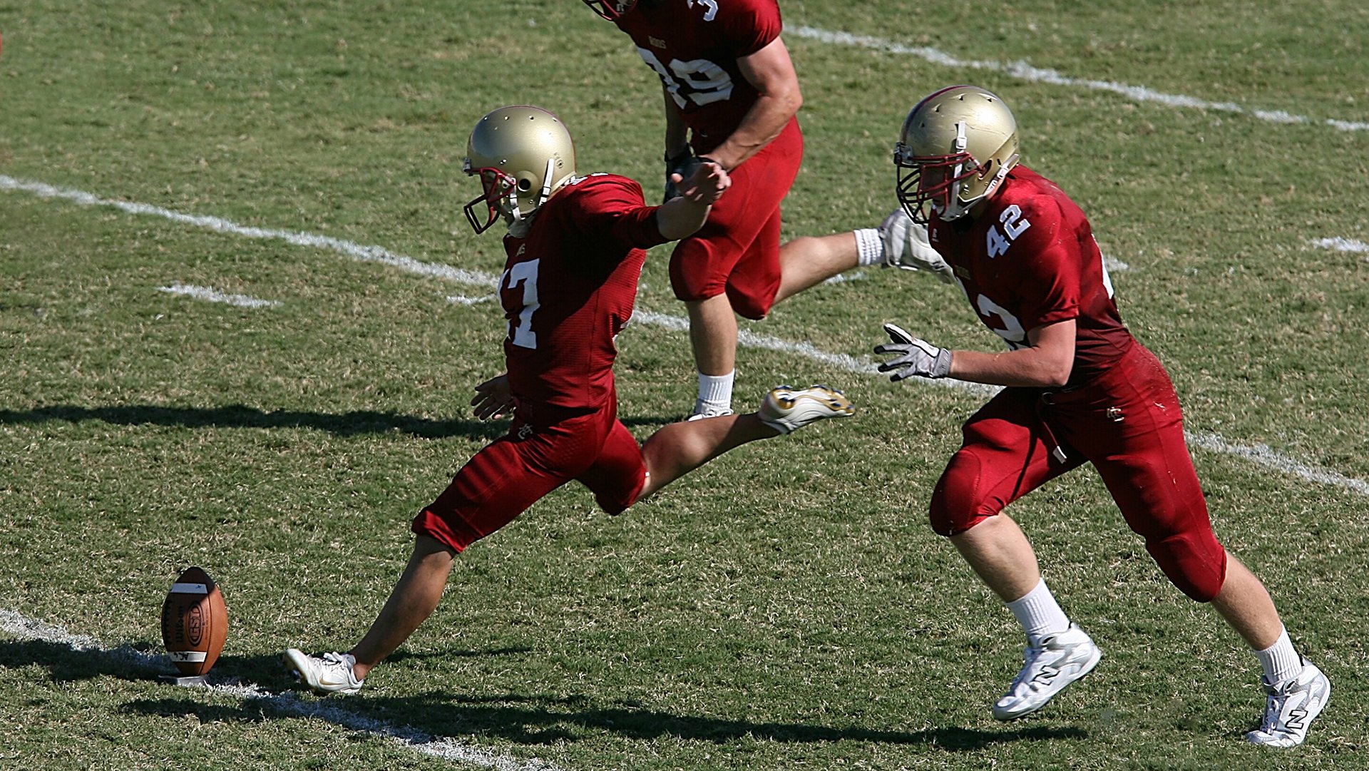 绿白军魂鏖战格但斯克，当法比尼奥成为波兰人无解的哲学命题