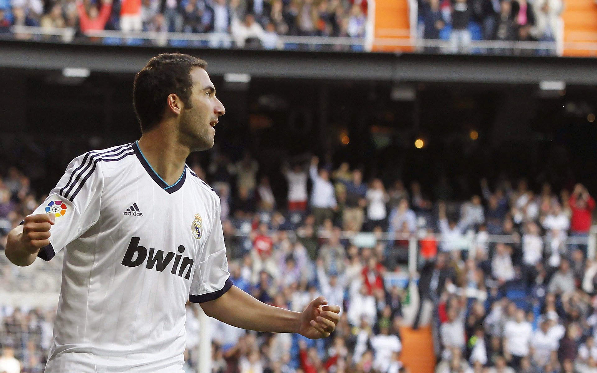 教科书级表现！米切尔率广厦正面击溃马刺