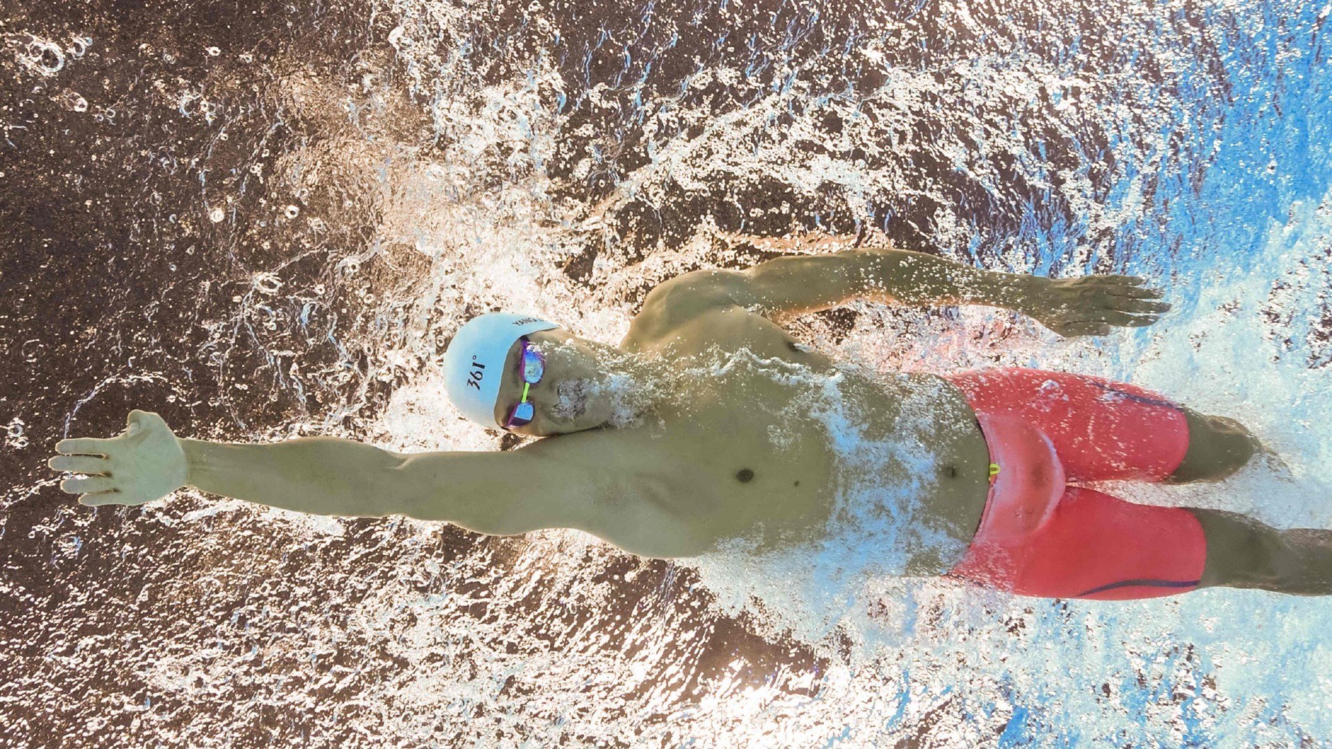 舞台为王，金玟哉的巨人基因与拜仁的一波流艺术